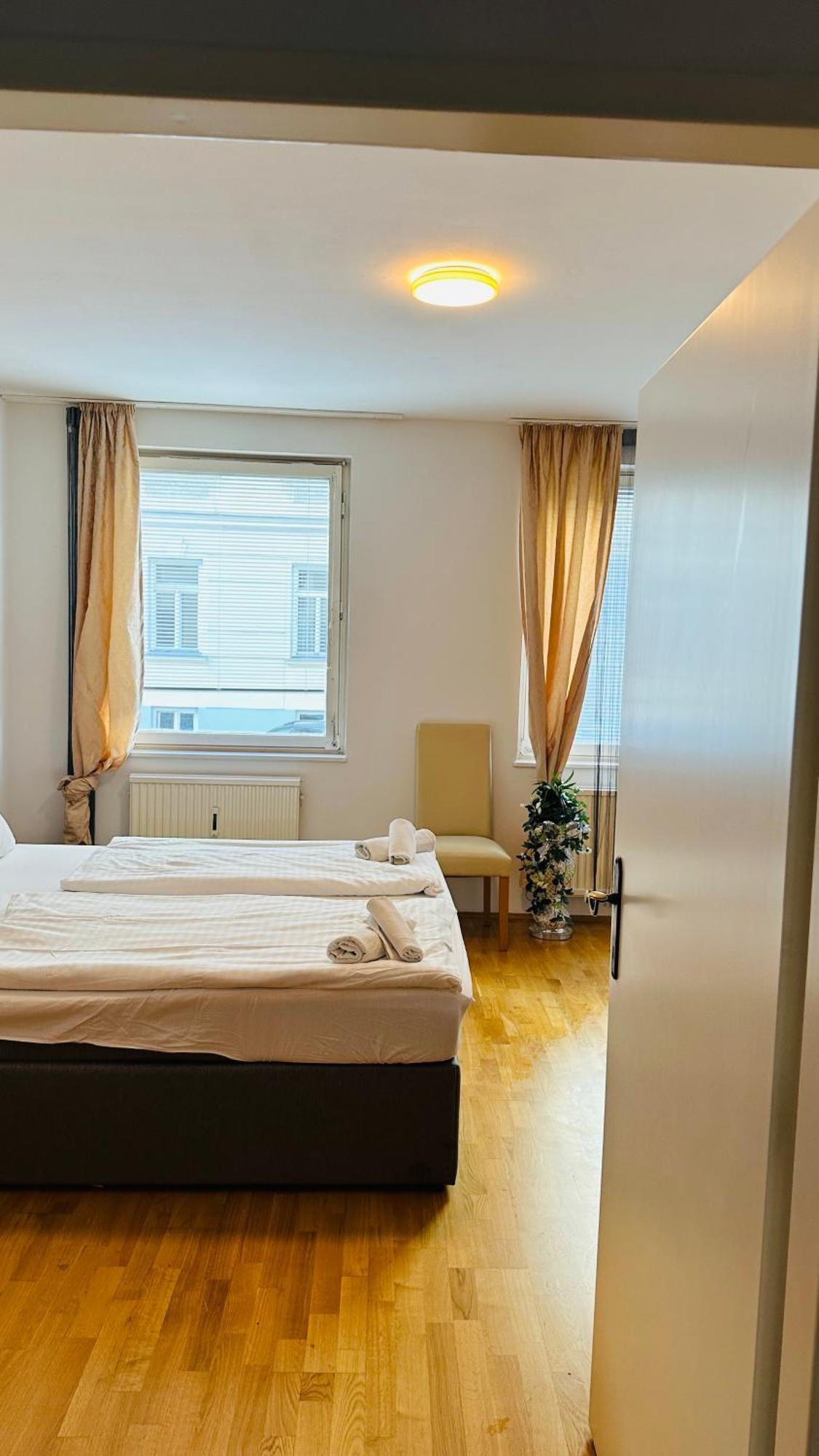 12-Fratelli Apartments Schloss Schonbrunn 10 To City Wiedeń Zewnętrze zdjęcie